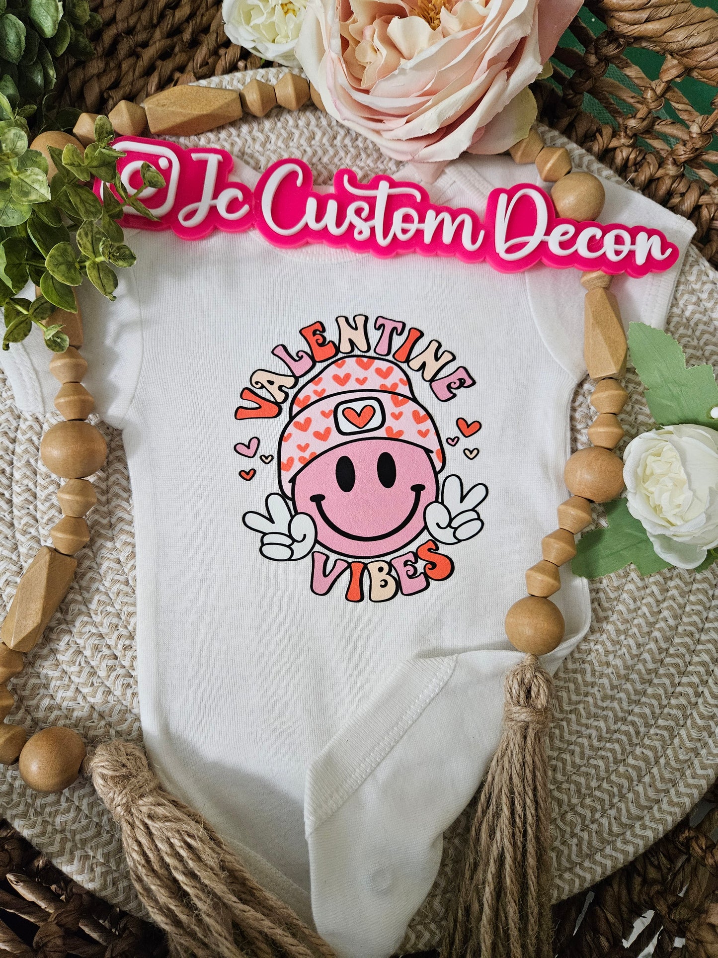 Valentine Vibes baby onesie-Valentine Vibes onesie-Valentine Retro baby onesie-Smiley Valentine Onesie