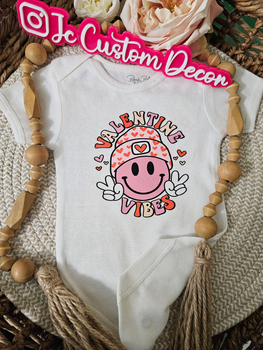 Valentine Vibes baby onesie-Valentine Vibes onesie-Valentine Retro baby onesie-Smiley Valentine Onesie