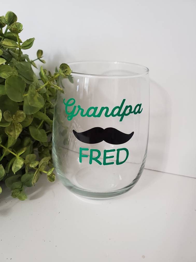 Grandpa personalized wine glass-Grandpa Christmas gift-Grandfather Christmas gift-Grandfather wine glass-Grandpa wine glass-Grandpa gift