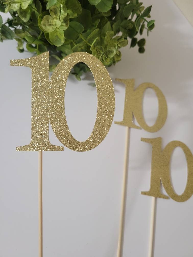 10th Birthday Centerpiece Picks